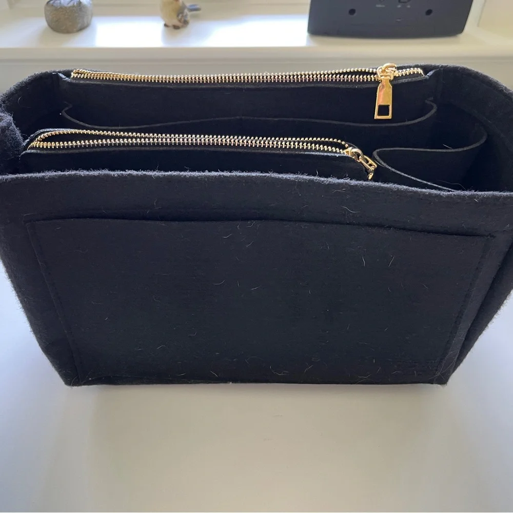 Coach Multicolor Iridescent Holographic Tote Bag Good Shape Purple Silver Flaws - Picture 13 of 16